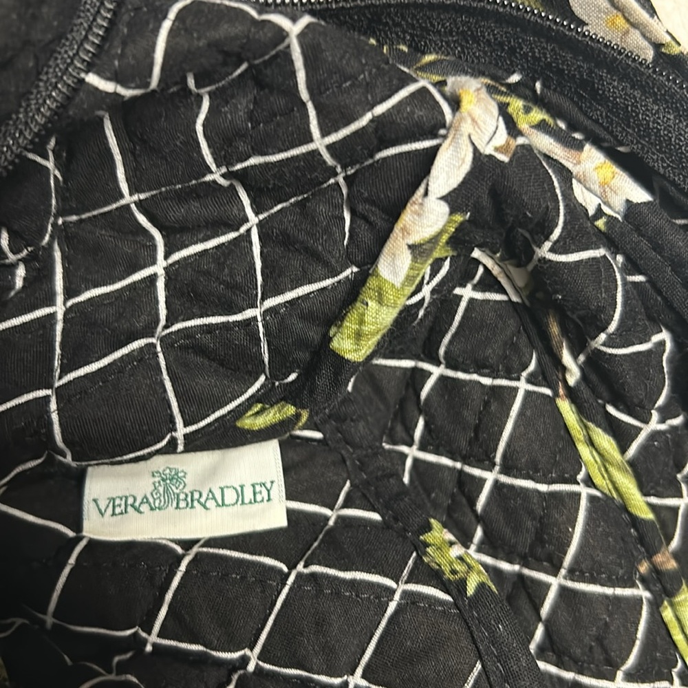 Vera Bradley shoulder bag. - Picture 5 of 6